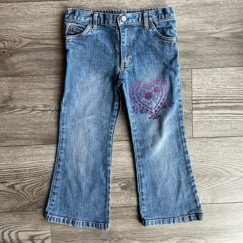 The Children’s Place Toddler Girl Bootcut Medium Wash Denim Jeans Glitter Heart